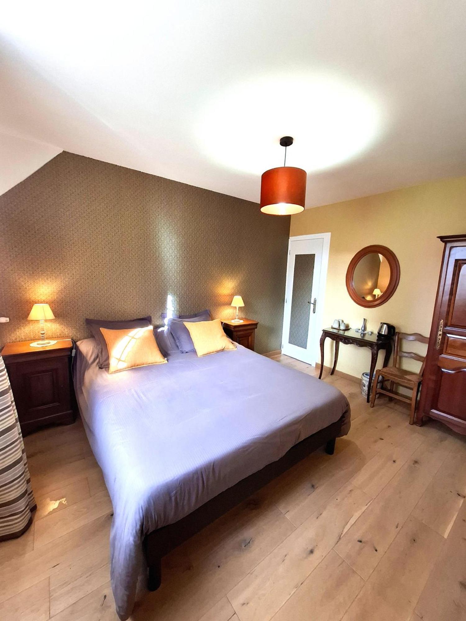 Le Manoir De Placy - Chambres D'Hotes 克莱西 外观 照片