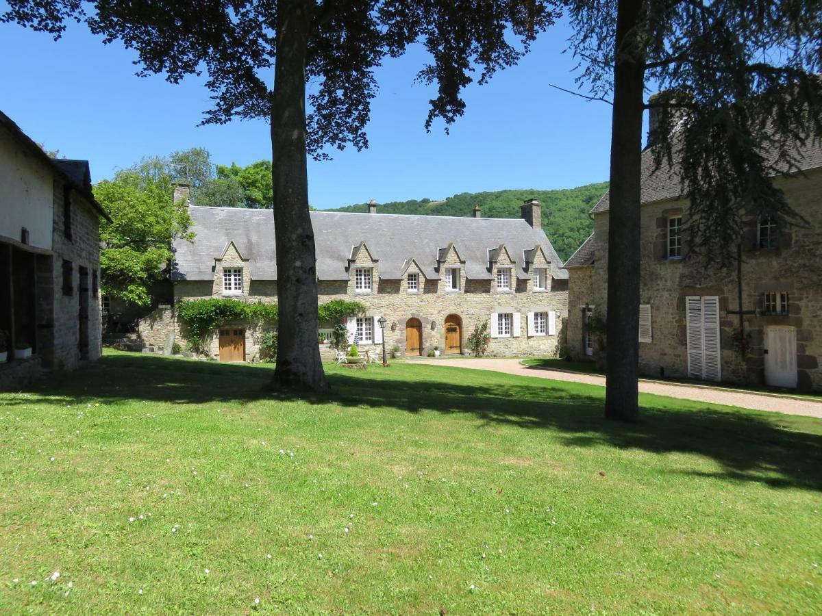 Le Manoir De Placy - Chambres D'Hotes 克莱西 外观 照片