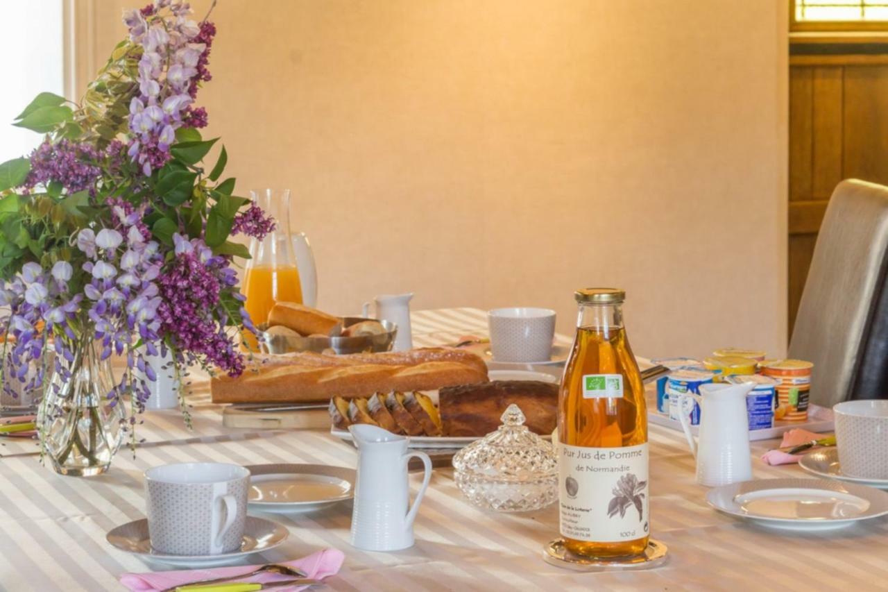 Le Manoir De Placy - Chambres D'Hotes 克莱西 外观 照片