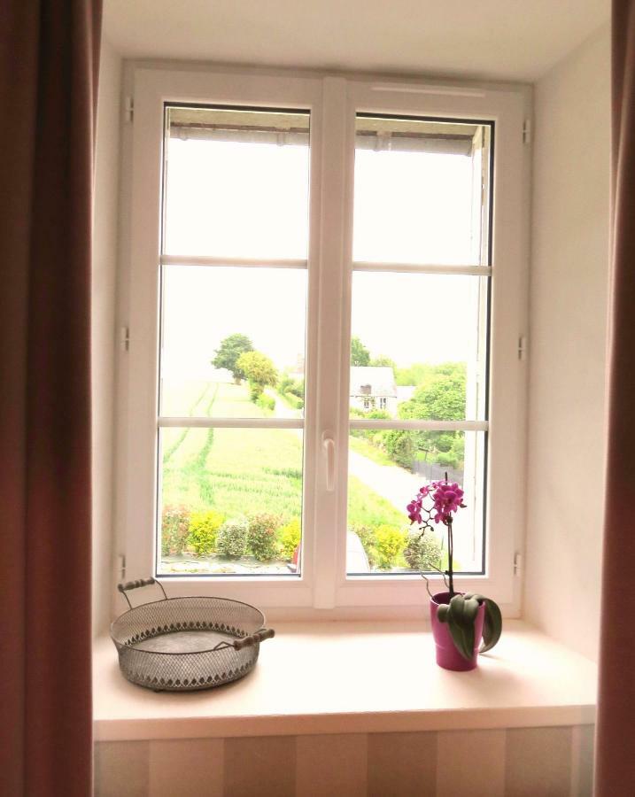 Le Manoir De Placy - Chambres D'Hotes 克莱西 外观 照片